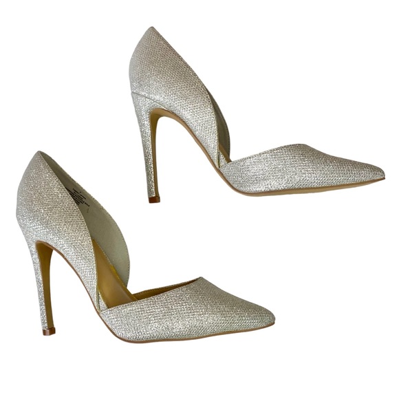 Express Silver Shimmer Pointy Toe Pumps - Picture 2 of 6